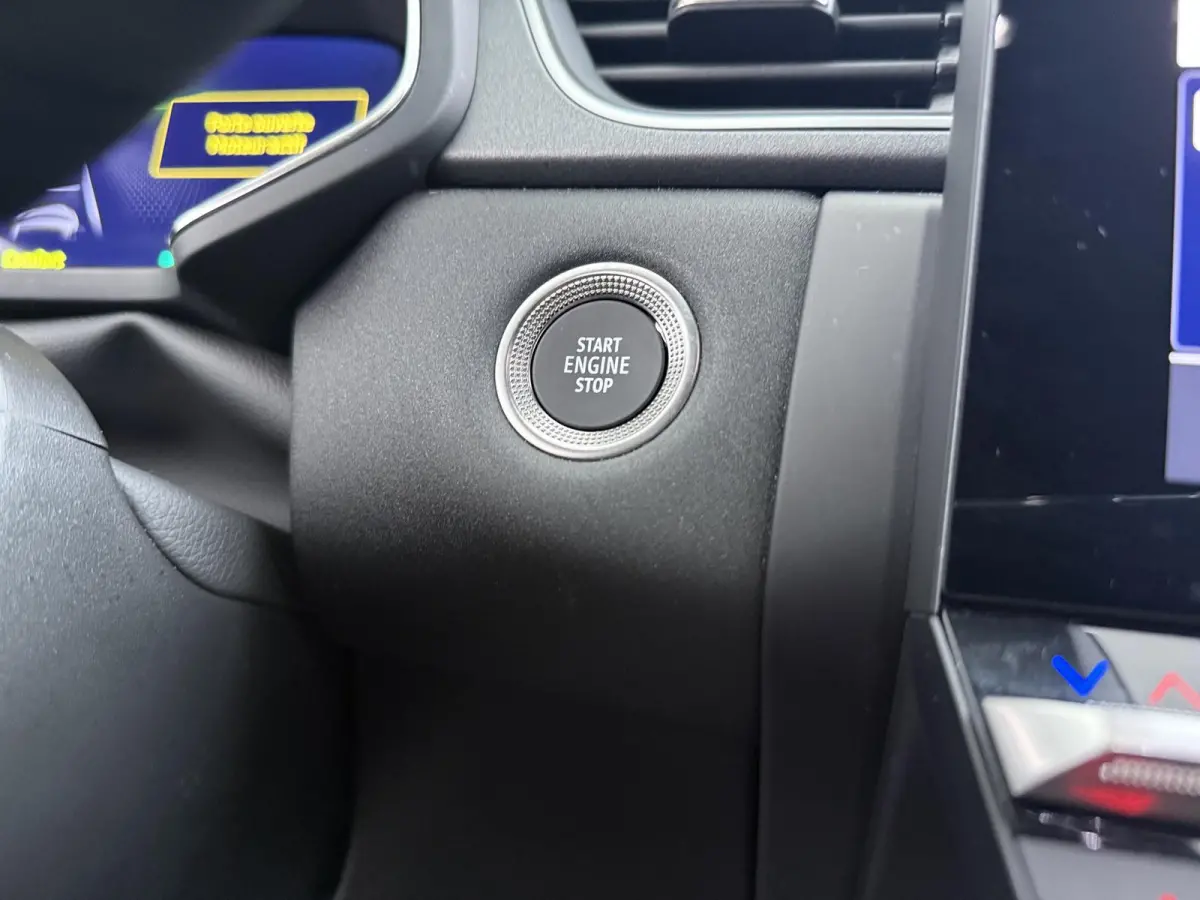 techno full hybrid E-Tech 160 | Google Navigatie | Parkeercamera | Climate Control |
