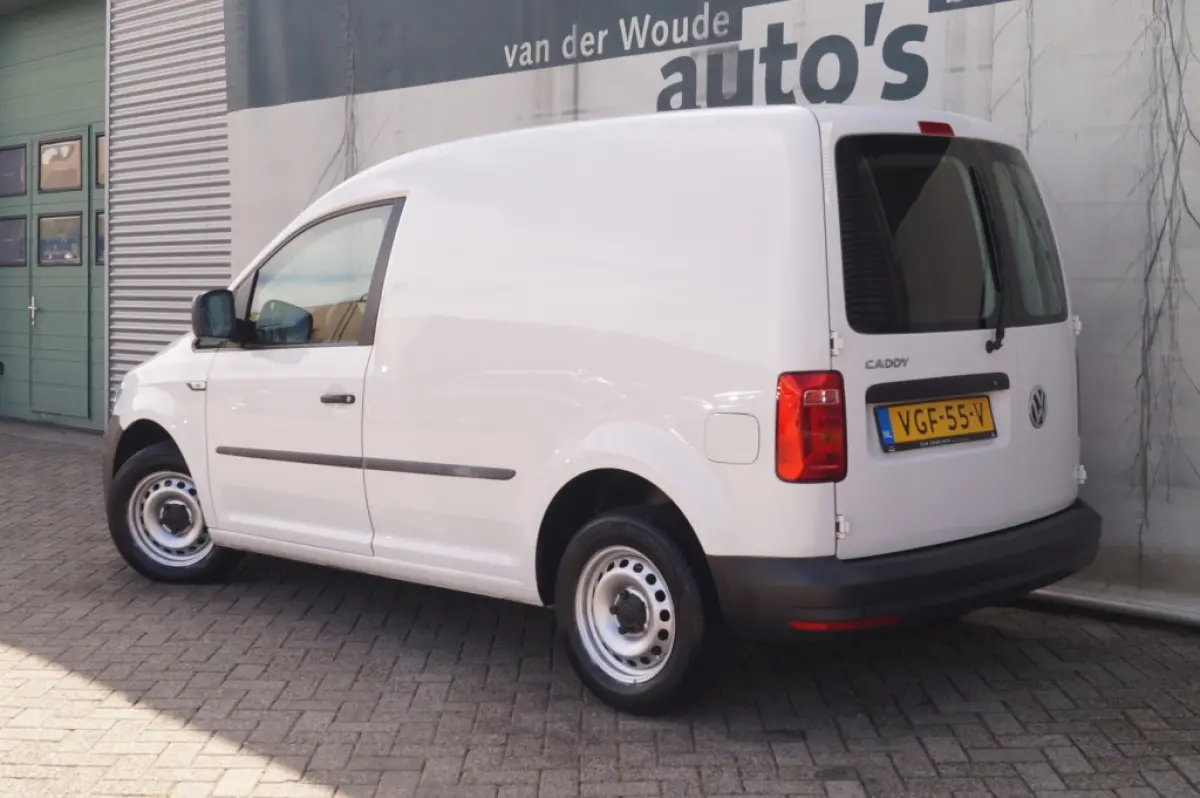 2.0 TDI Comfortline L1-H1 -NAVI-AIRCO-CARPLAY-