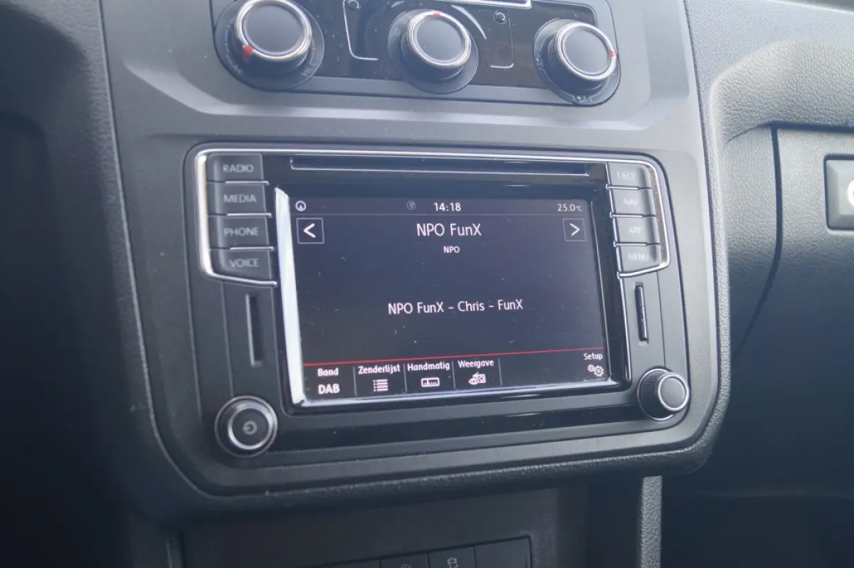 2.0 TDI Comfortline L1-H1 -NAVI-AIRCO-CARPLAY-
