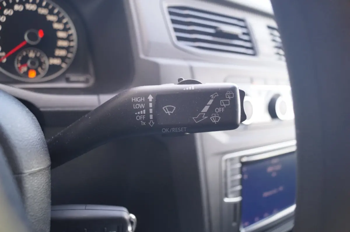 2.0 TDI Comfortline L1-H1 -NAVI-AIRCO-CARPLAY-