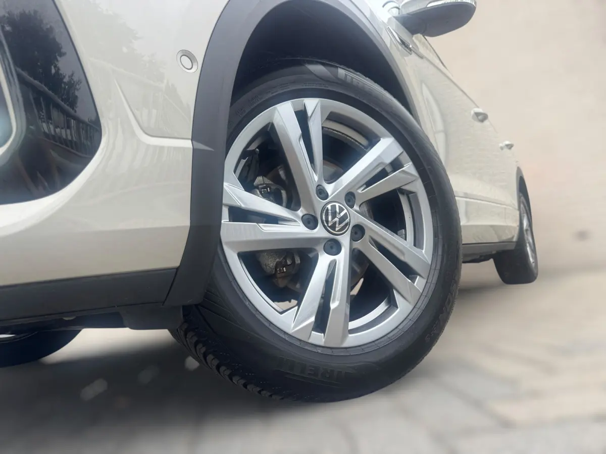 1.0 TSI R-Line Ascot Grey / IQ-light / Carplay / ACC / PDC / Stoelverwarming / Digitiale cockpit / Zwarte hemel