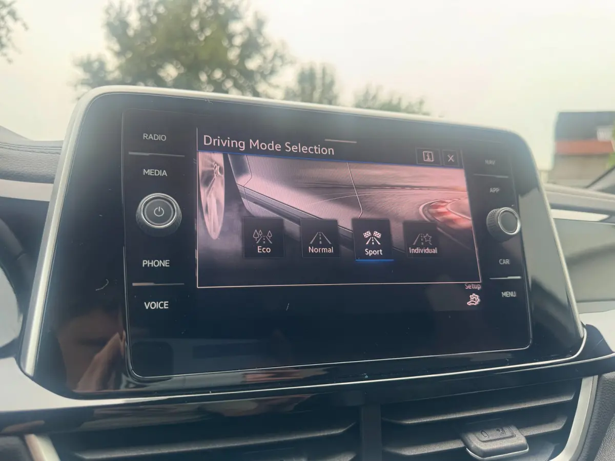 1.0 TSI R-Line Ascot Grey / IQ-light / Carplay / ACC / PDC / Stoelverwarming / Digitiale cockpit / Zwarte hemel