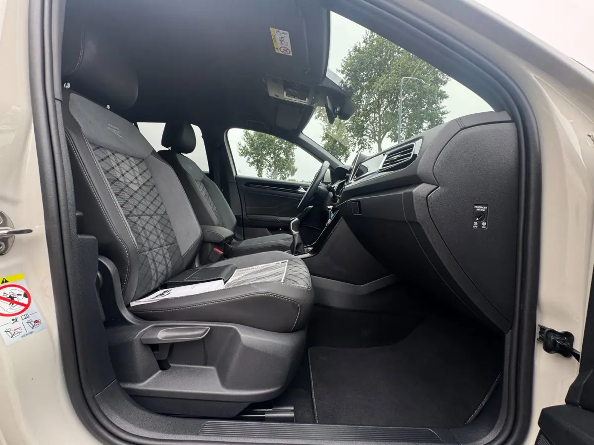1.0 TSI R-Line Ascot Grey / IQ-light / Carplay / ACC / PDC / Stoelverwarming / Digitiale cockpit / Zwarte hemel