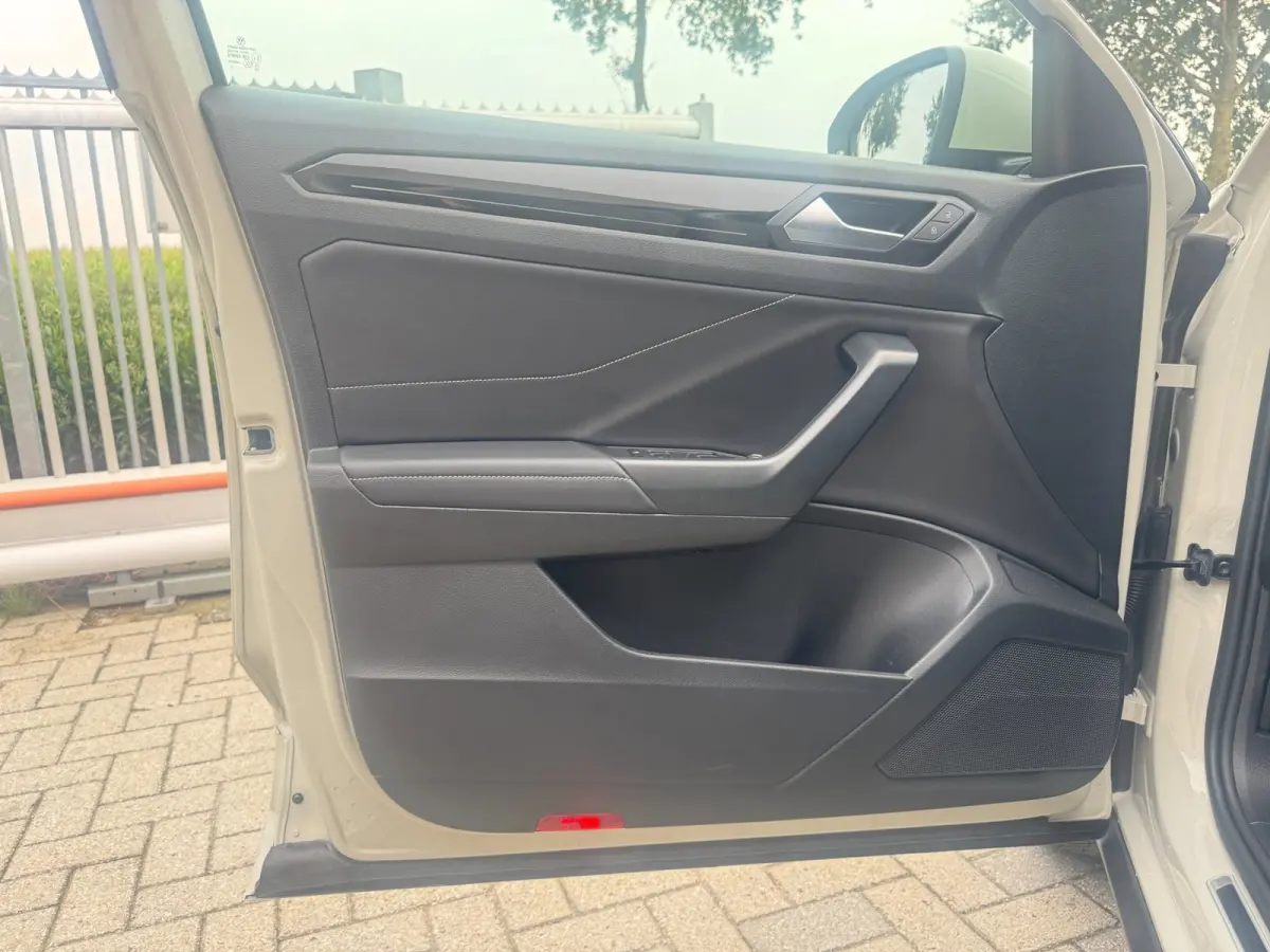 1.0 TSI R-Line Ascot Grey / IQ-light / Carplay / ACC / PDC / Stoelverwarming / Digitiale cockpit / Zwarte hemel