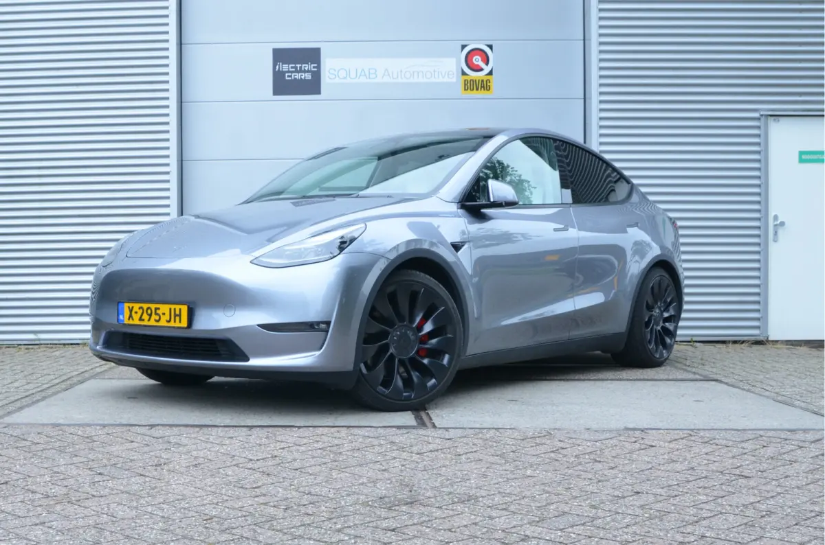 Performance AWD 75 kWh AutoPilot3.0 Ryzen