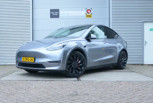 Performance AWD 75 kWh AutoPilot3.0 Ryzen