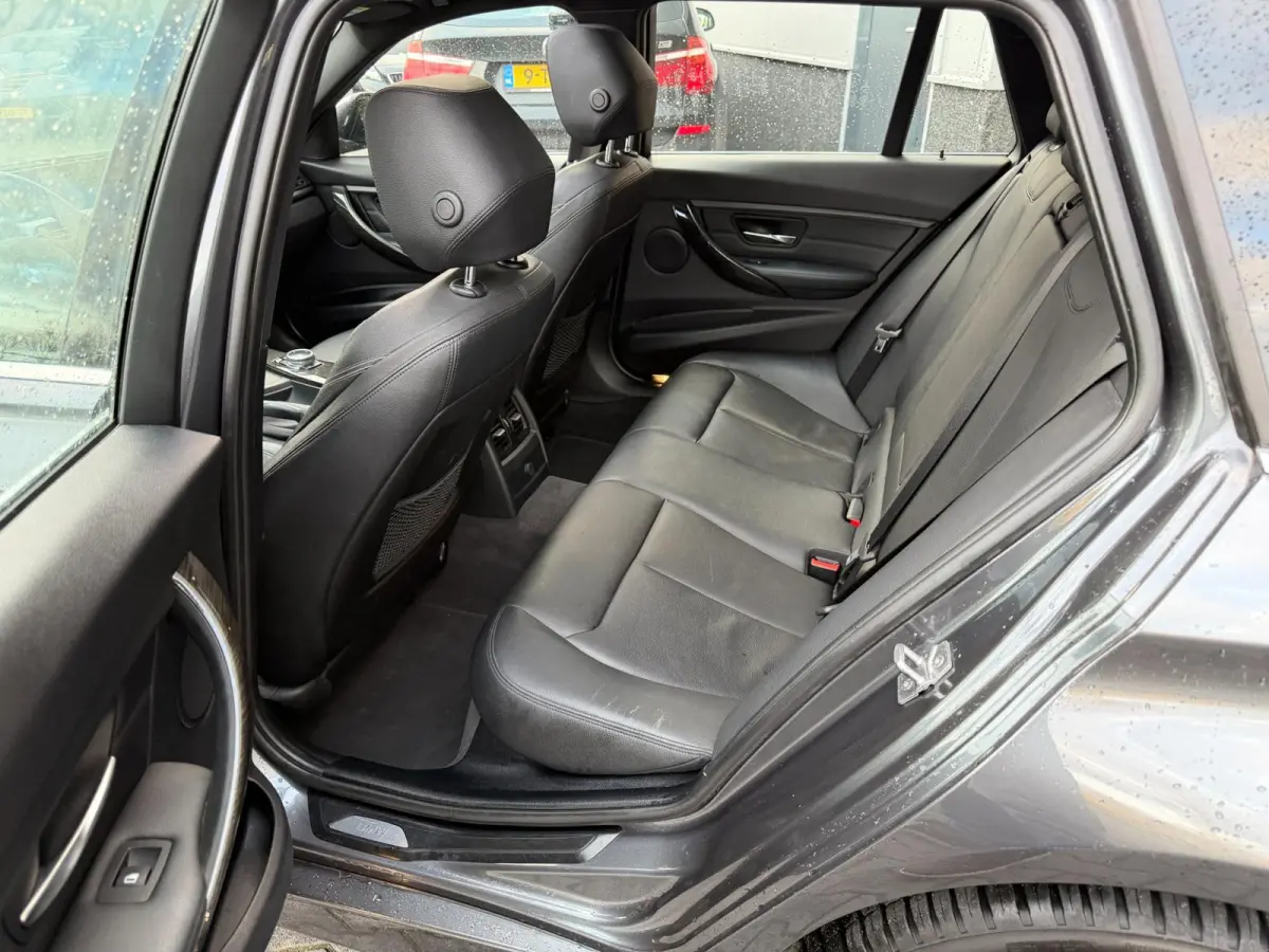 328i High Executive Panoramadak sportstoelen 245 PK