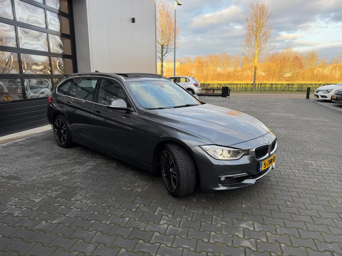 328i High Executive Panoramadak sportstoelen 245 PK