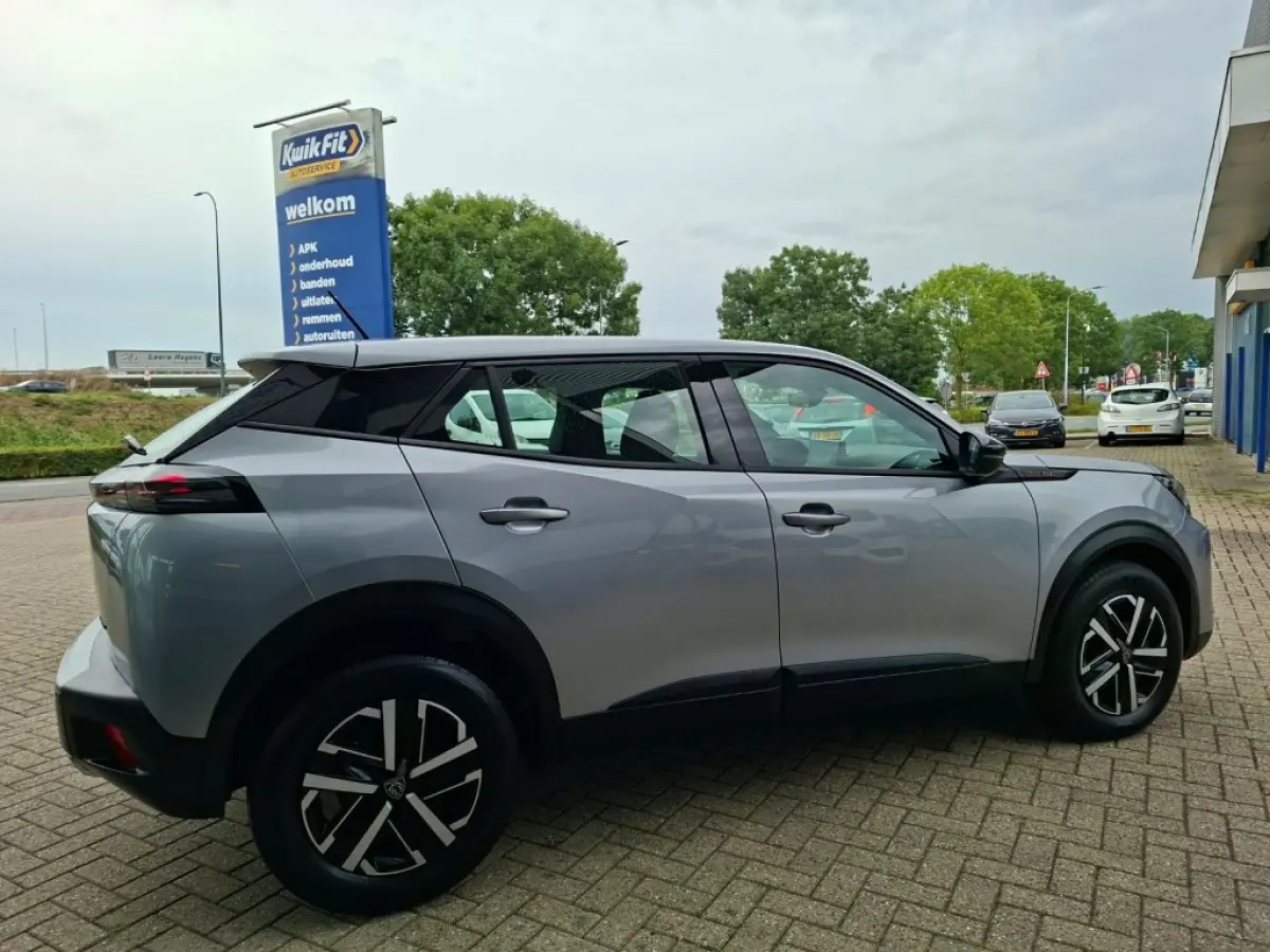 1.2 HYBRIDE 136 STYLE AUTOMAAT AIRCO PDC CARPLAY
