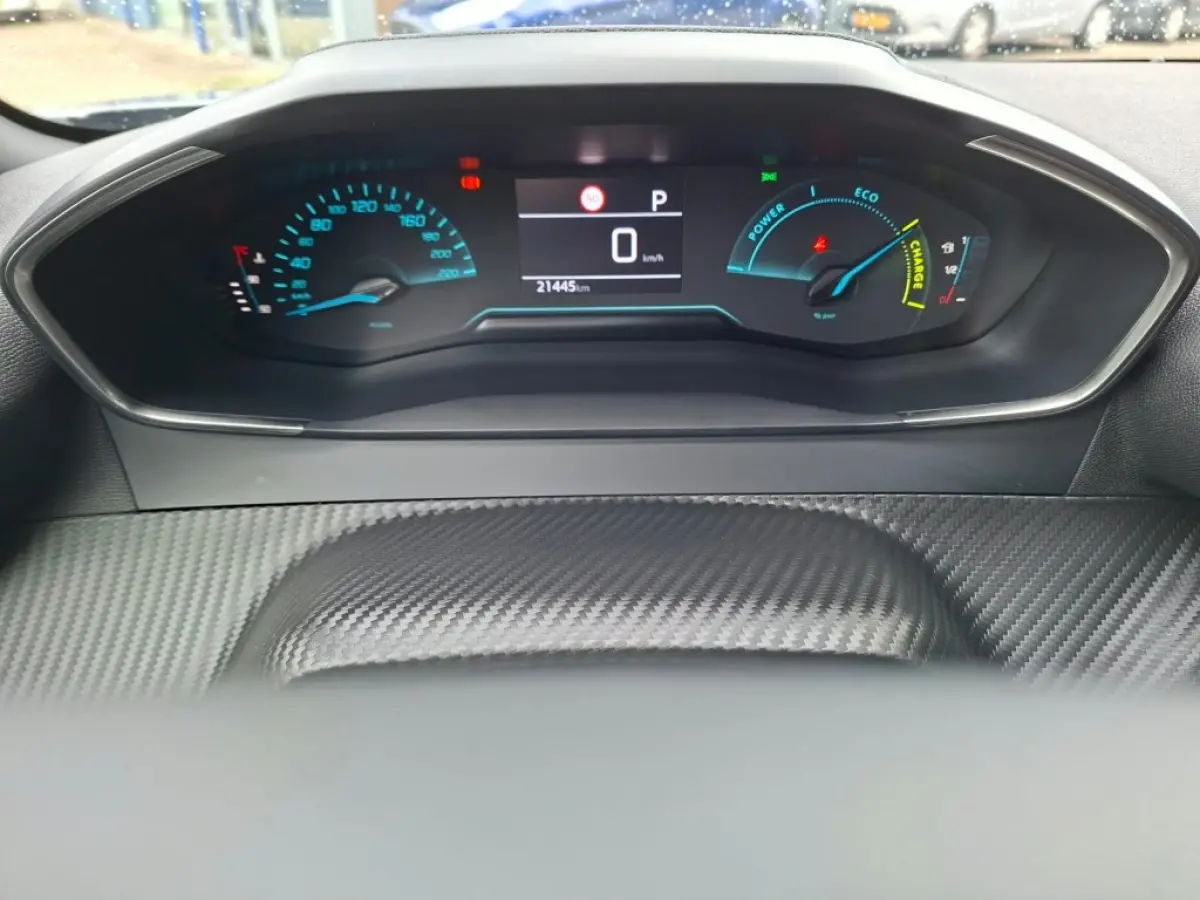 1.2 HYBRIDE 136 STYLE AUTOMAAT AIRCO PDC CARPLAY
