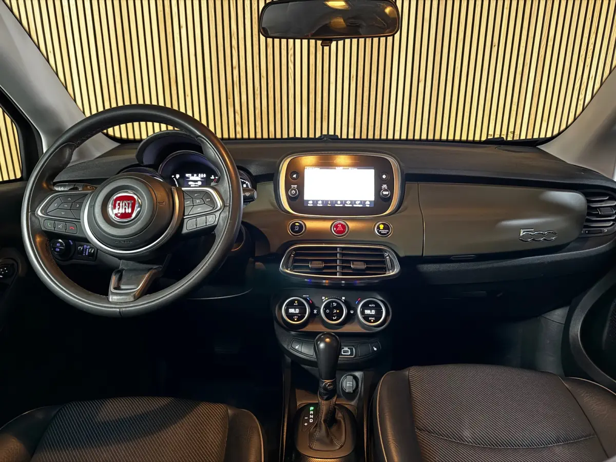 Cross 1.3 DDTC CROSS Automaat BEATS|STOELVERWARMING|KEYLESS|CRUISECONTROL|AIRCO|17 INCH