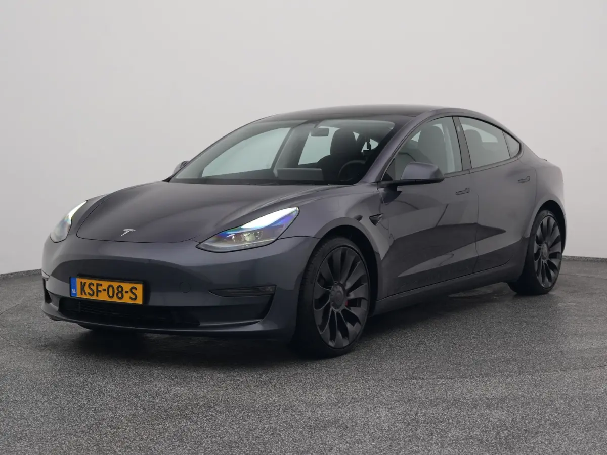 Performance AWD 75 kWh | PANO | STUURVERWARMING