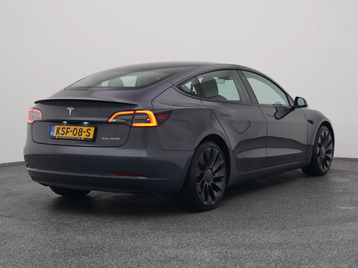 Performance AWD 75 kWh | PANO | STUURVERWARMING