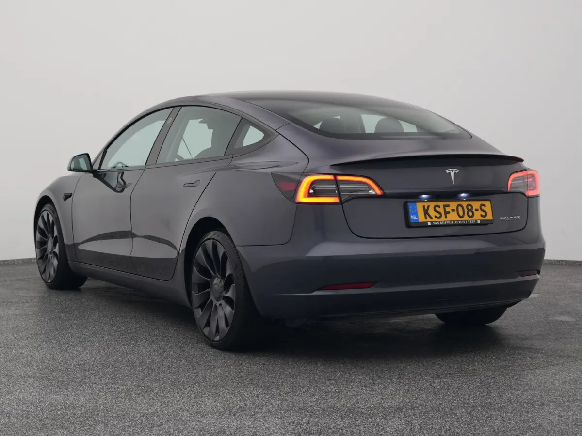 Performance AWD 75 kWh | PANO | STUURVERWARMING