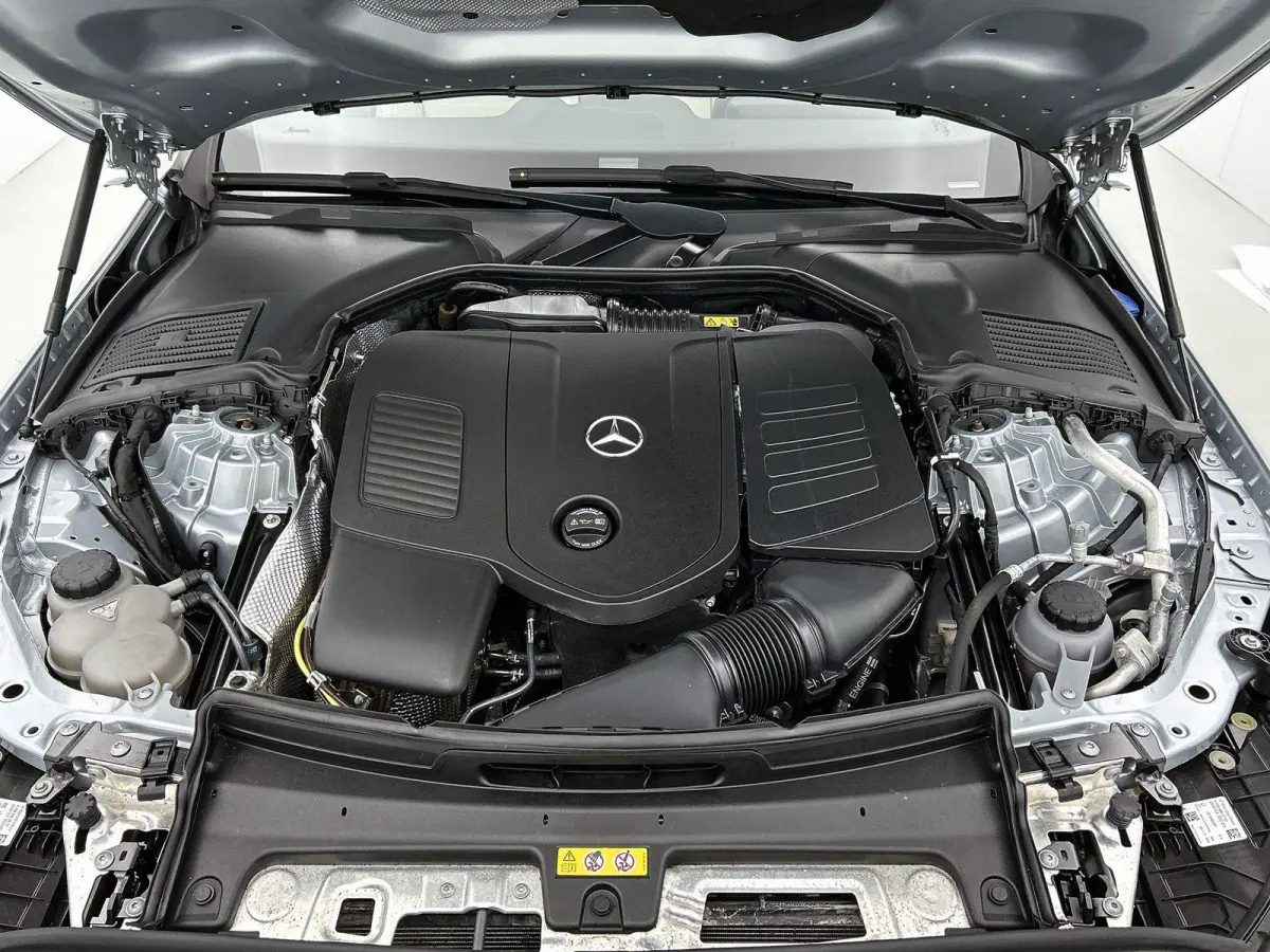200 Luxury Line | ACHTERUITRIJCAMERA | SFEERVERLICHTING | STOELVERWARMING | CRUISE CONTROL | CLIMATE CONTROL |