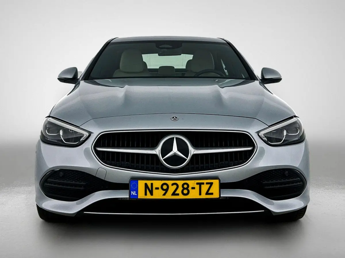 200 Luxury Line | ACHTERUITRIJCAMERA | SFEERVERLICHTING | STOELVERWARMING | CRUISE CONTROL | CLIMATE CONTROL |