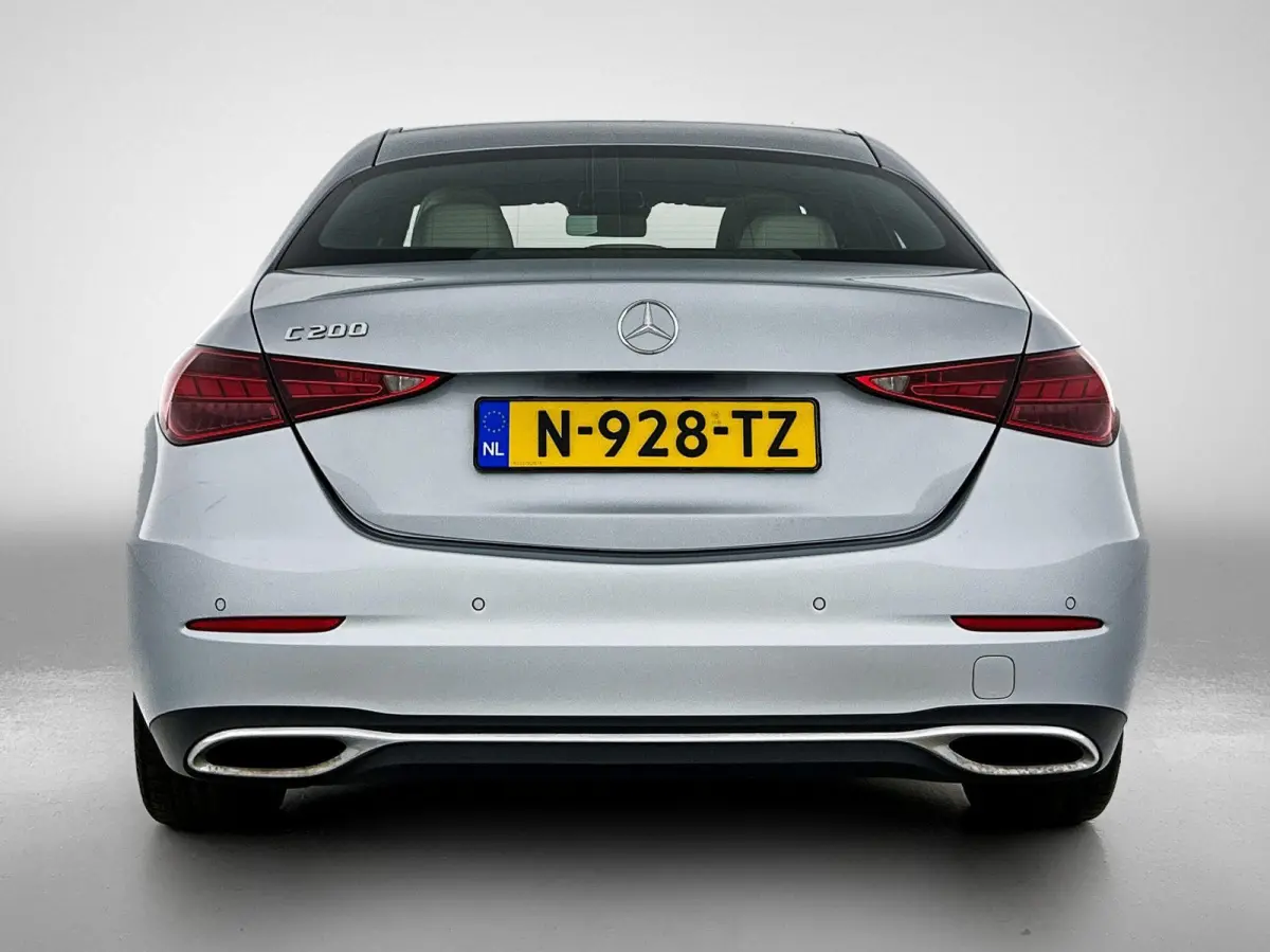 200 Luxury Line | ACHTERUITRIJCAMERA | SFEERVERLICHTING | STOELVERWARMING | CRUISE CONTROL | CLIMATE CONTROL |