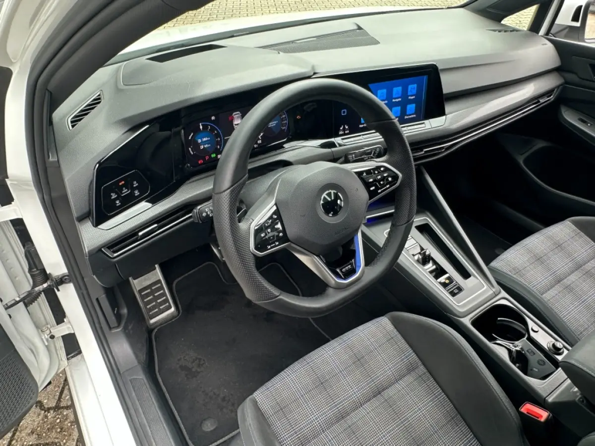 1.4 eHybrid GTE 2021 *BTW *Pano *Adaptive *IQ light *18inch