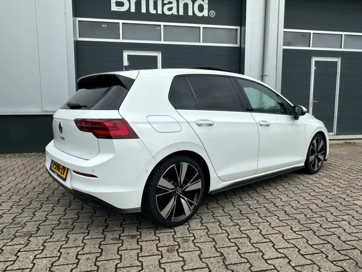 1.4 eHybrid GTE 2021 *BTW *Pano *Adaptive *IQ light *18inch
