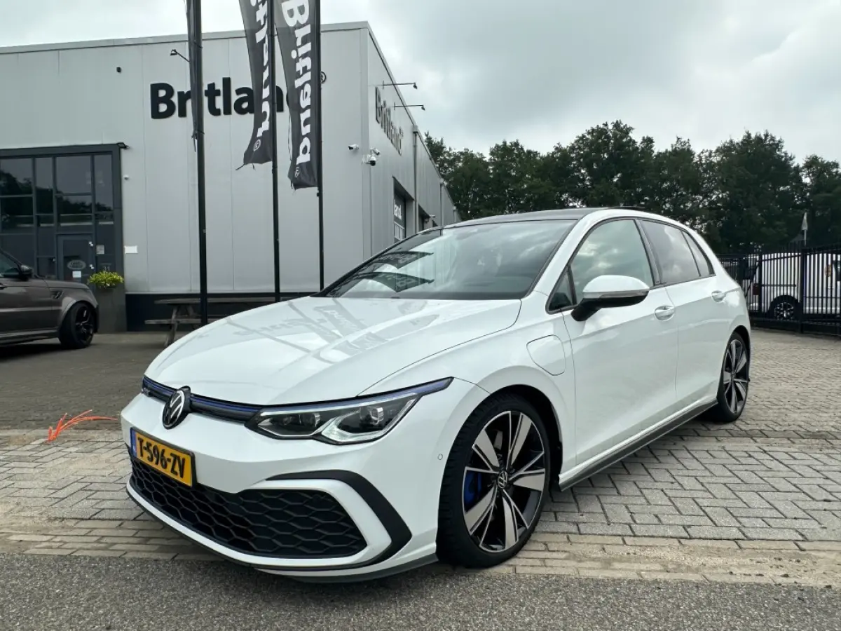 1.4 eHybrid GTE 2021 *BTW *Pano *Adaptive *IQ light *18inch