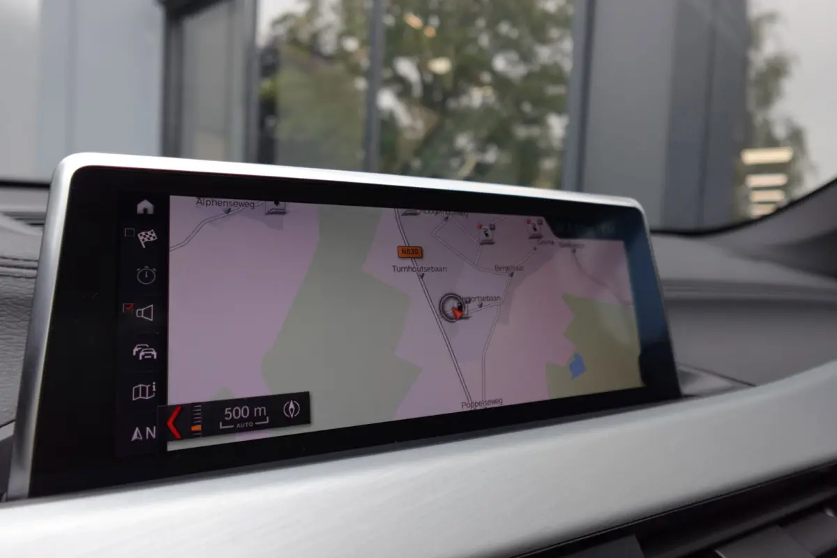 XDrive25e Executive PANO NAVI CAM VOL