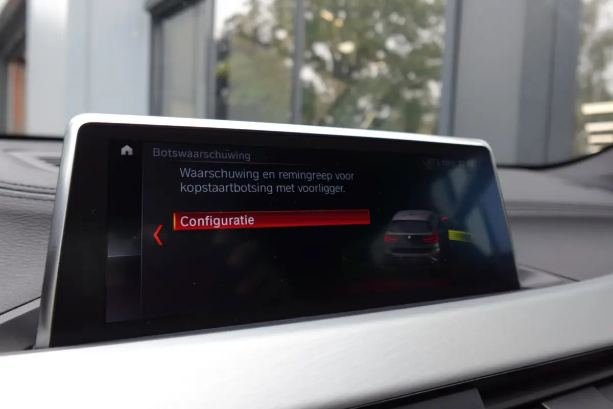 XDrive25e Executive PANO NAVI CAM VOL