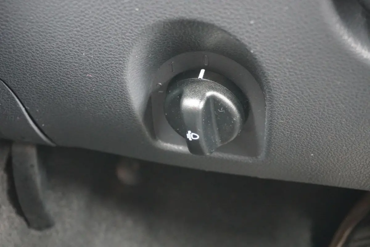 0.9 TCe SL + CAMERA / NAVI / DAB / SENSOREN / CRUISE CONTROL