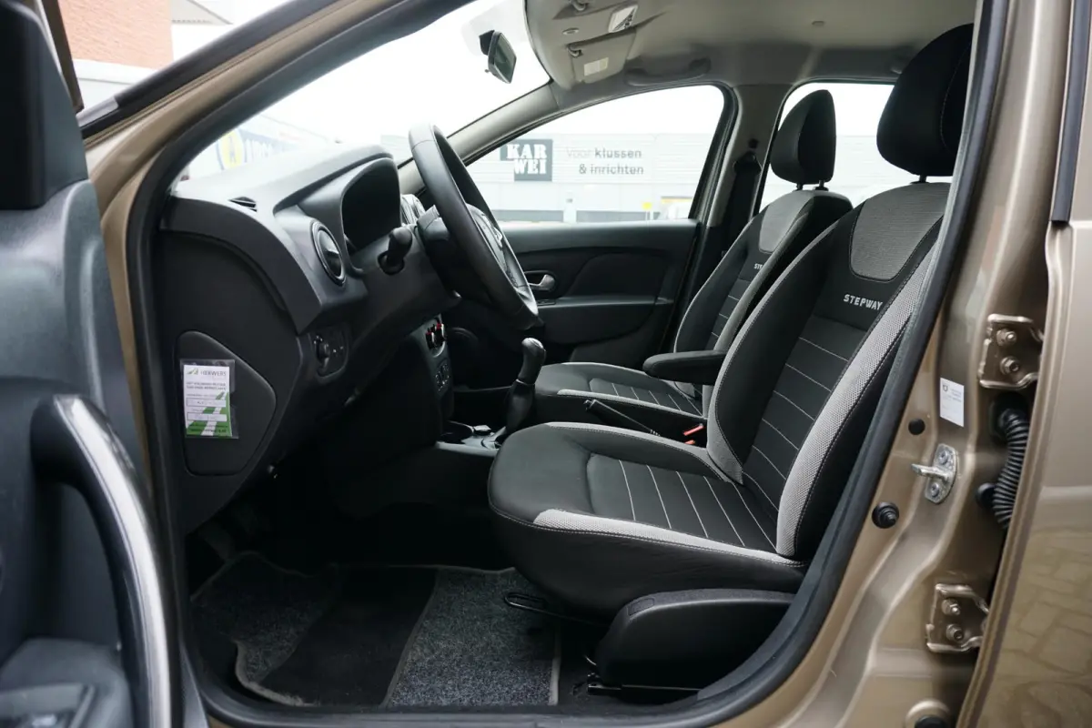 0.9 TCe SL + CAMERA / NAVI / DAB / SENSOREN / CRUISE CONTROL
