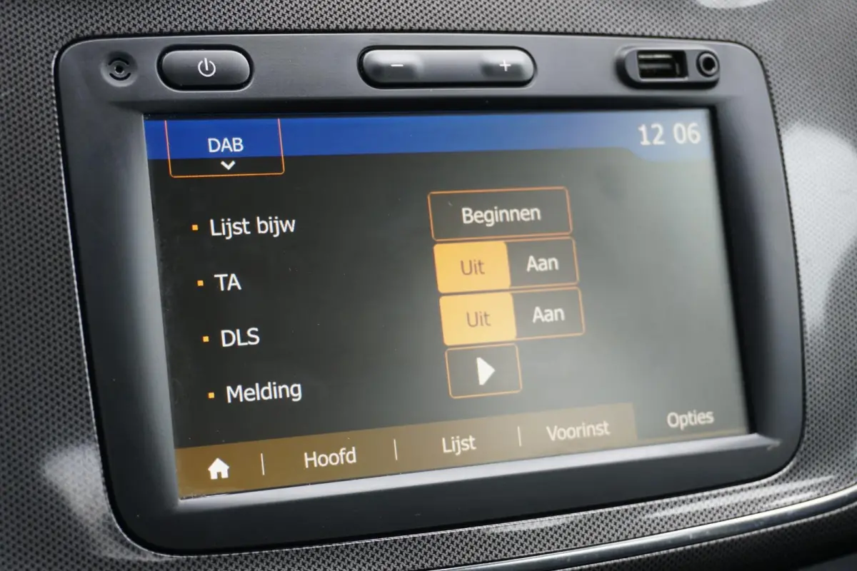 0.9 TCe SL + CAMERA / NAVI / DAB / SENSOREN / CRUISE CONTROL
