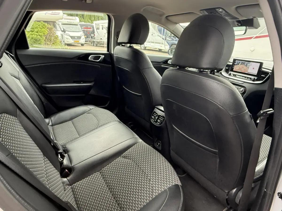 1.6 CRDi MHEV DynamicLine in nieuwstaat