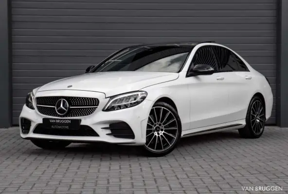 300 AMG Premium Plus Pano Burmester Memory Luchtvering