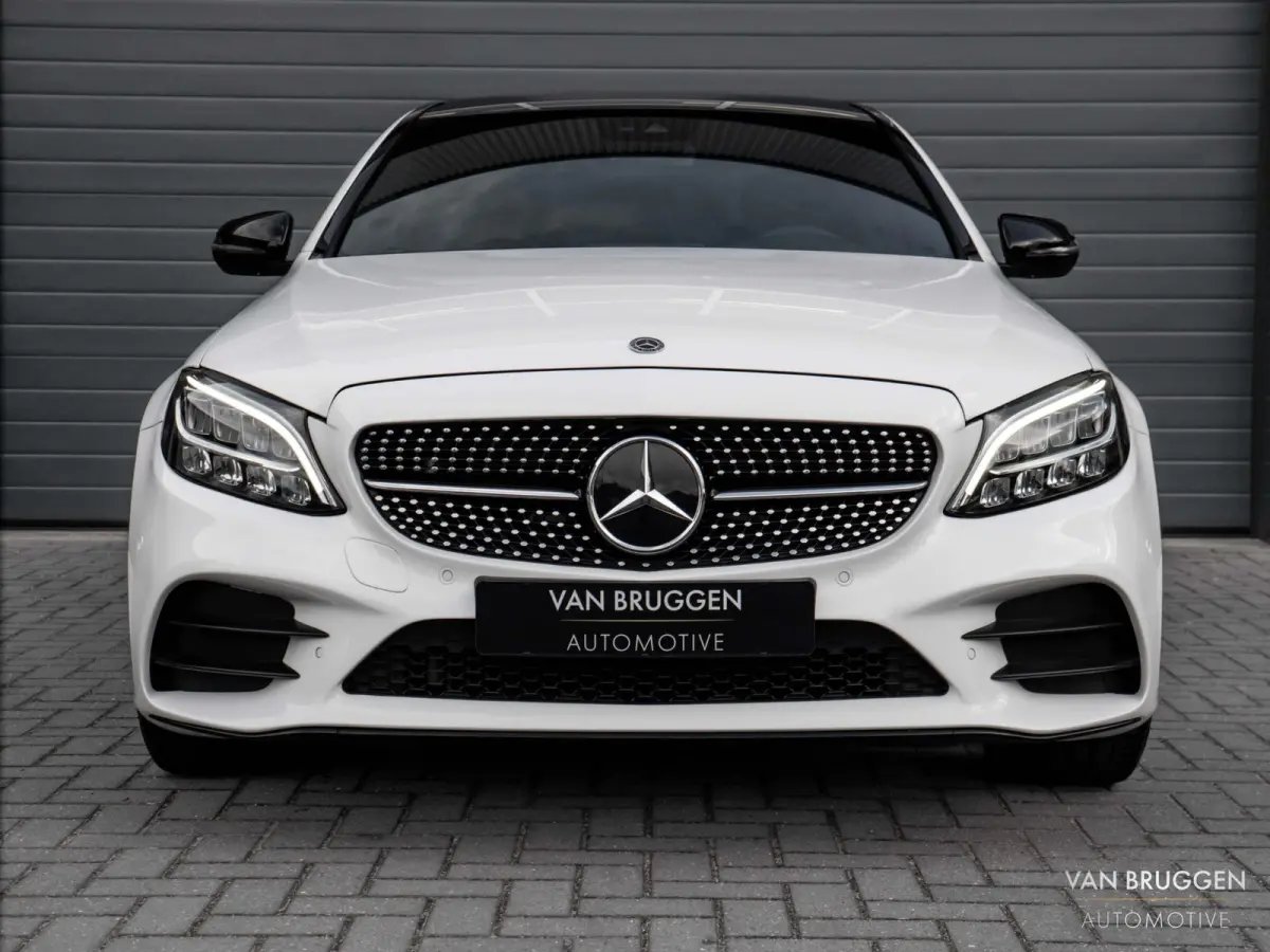 300 AMG Premium Plus Pano Burmester Memory Luchtvering