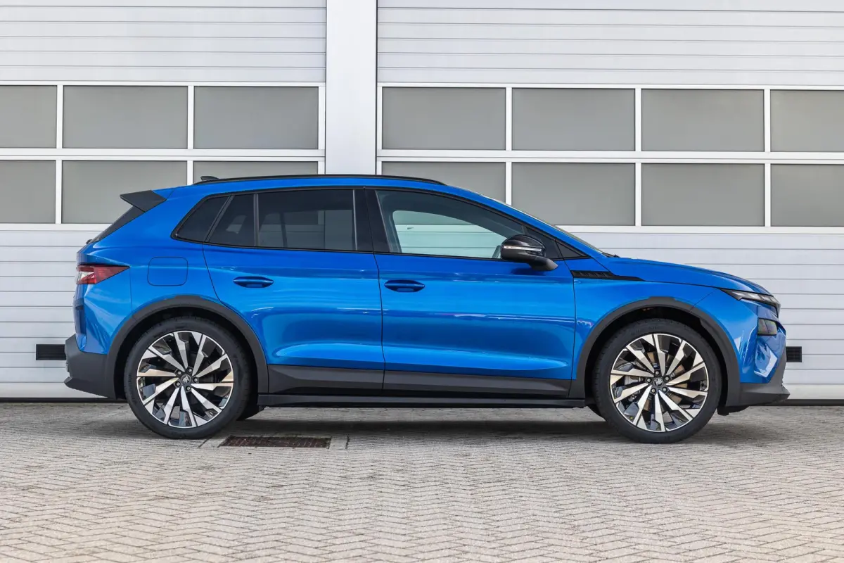 85 286pk Sportline | Business Upgrade Plus | 21" Velgen
