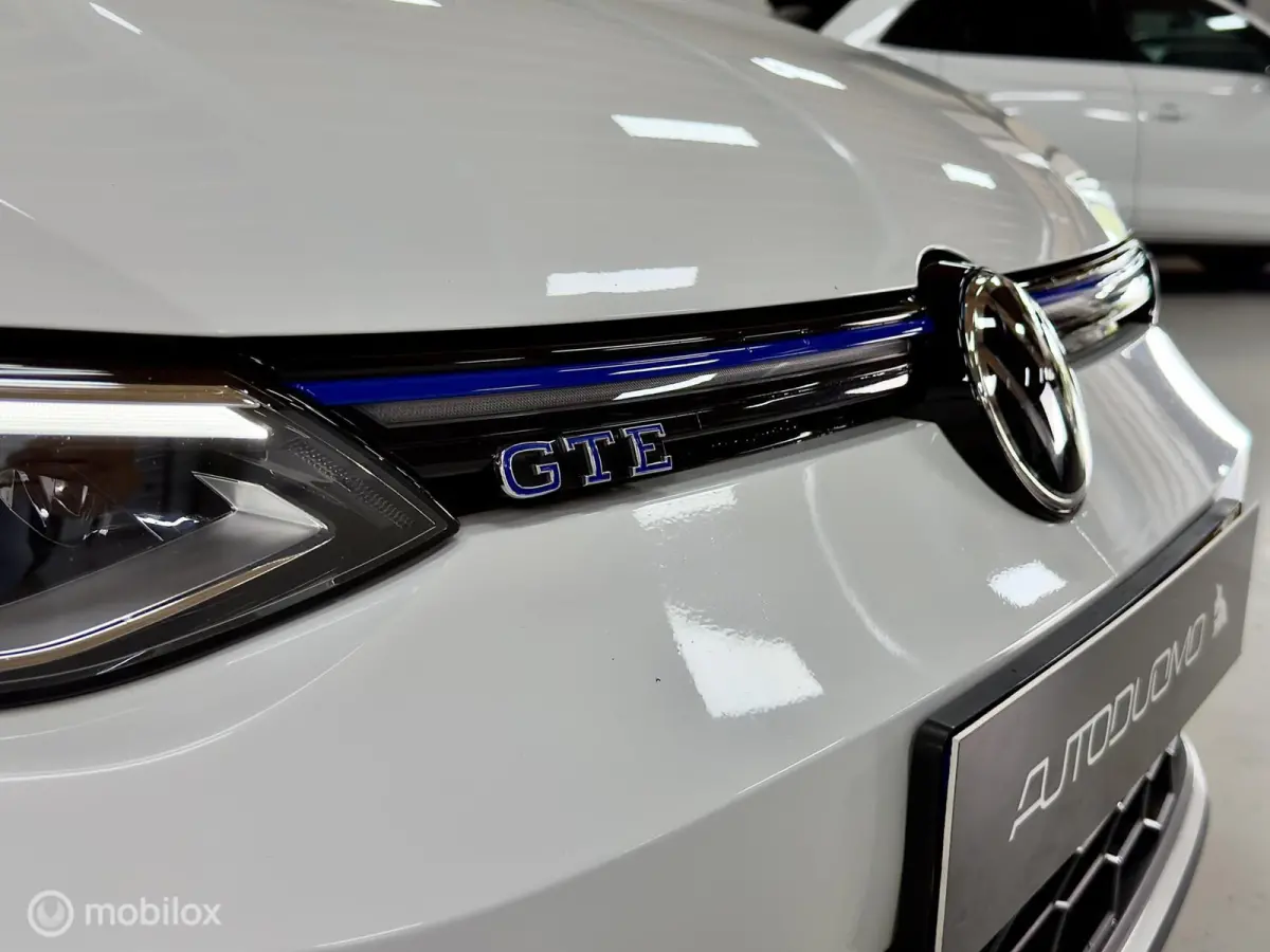 1.4 eHybrid GTE | Pano | IQ | Dodehoek | ACC | Cam | Mistlampen | 18" | Apple- & Android Carplay | Stoel- & stuurverwarming | 245 PK