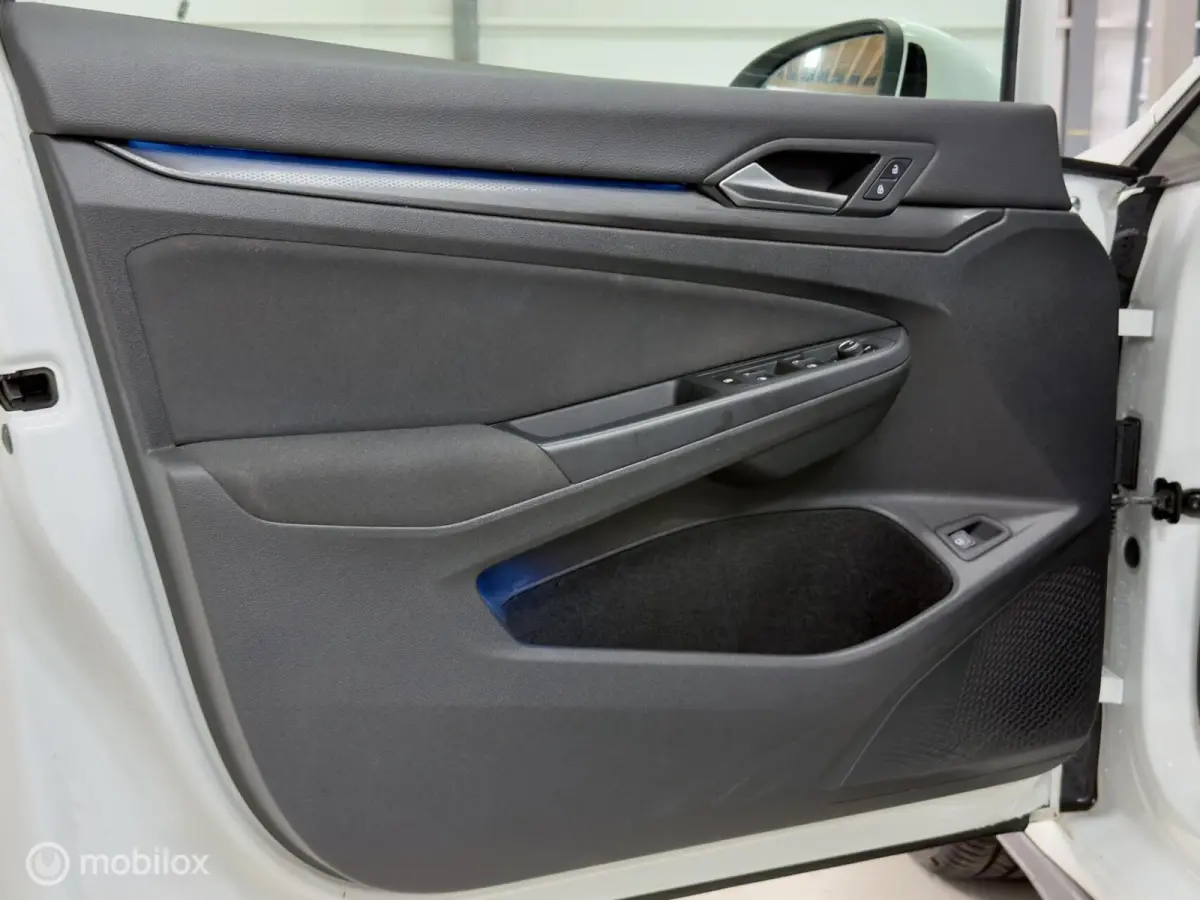 1.4 eHybrid GTE | Pano | IQ | Dodehoek | ACC | Cam | Mistlampen | 18" | Apple- & Android Carplay | Stoel- & stuurverwarming | 245 PK