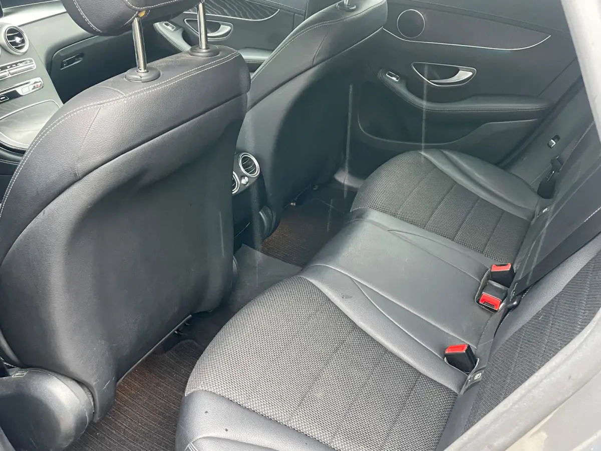 220 d 4MATIC - Elekt. Trekhaak.