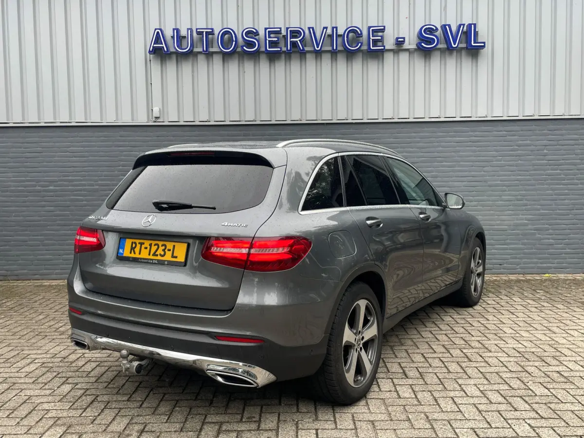 220 d 4MATIC - Elekt. Trekhaak.