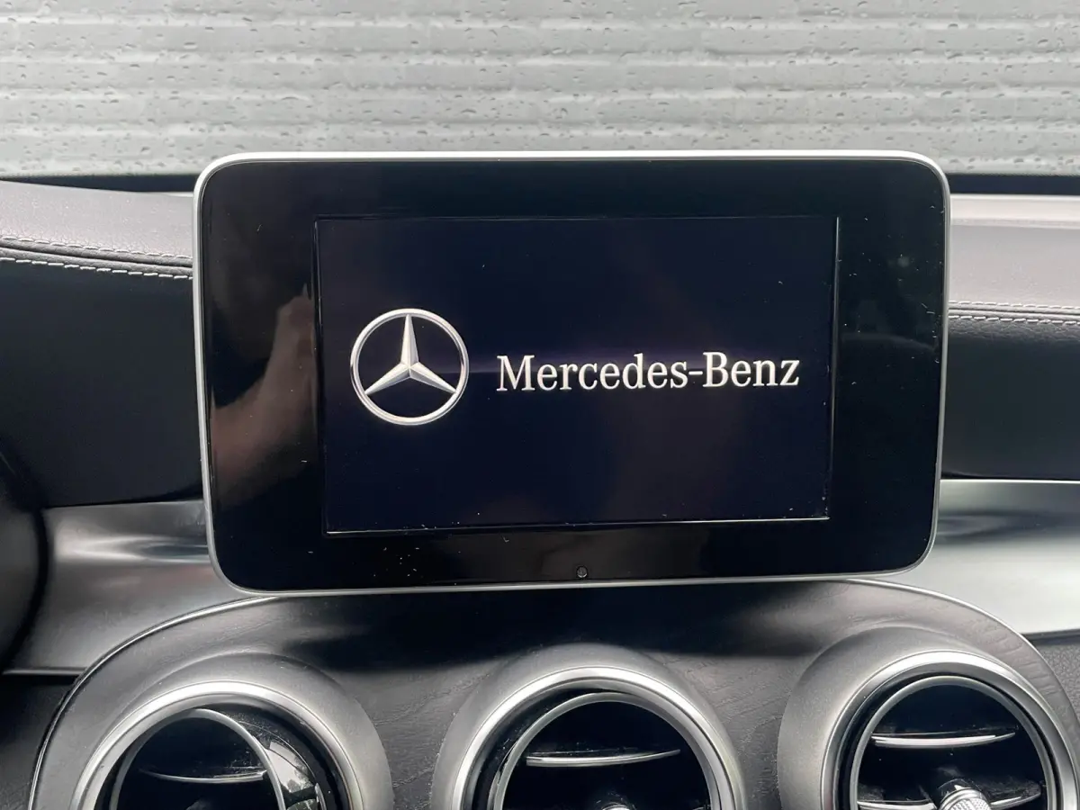 220 d 4MATIC - Elekt. Trekhaak.