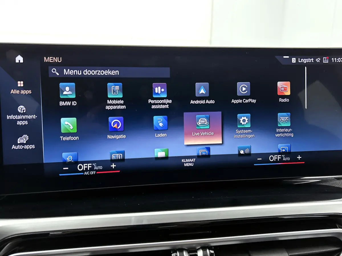 320e (TREKHAAK WEGKLAPBAAR, MEMORY SEATS, LED, CAMERA, CARPLAY, 1e EIGENAAR, DEALER ONDERHOUDEN)