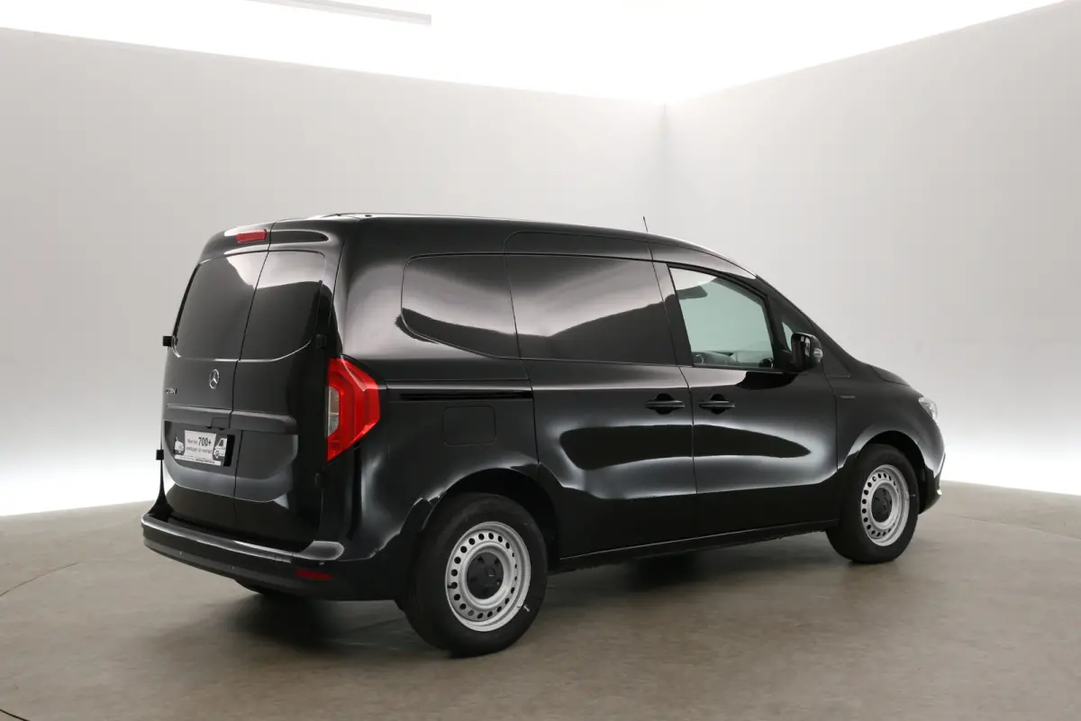 112 45 kWh | Snelladen | SOH 99% | 1400kg Trekgew. | Clima | Camera | Cruise | Carplay