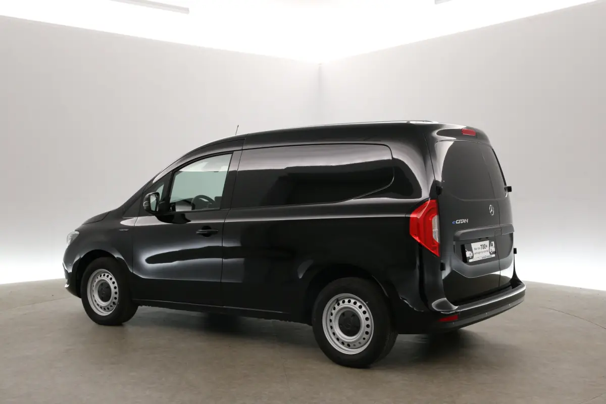 Elektrisch 112 45 kWh | Snelladen | SOH 99% | 1400kg Trekgew. | Clima | Camera | Cruise | Carplay