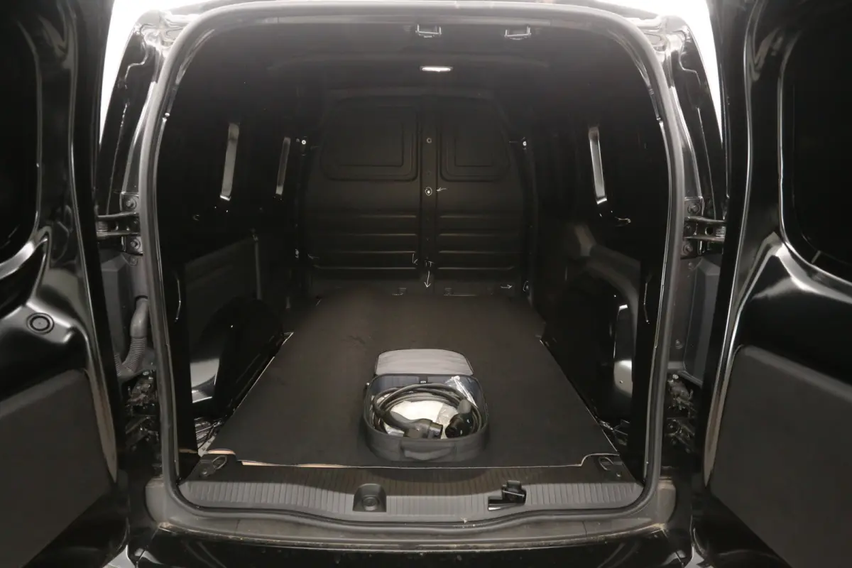 Elektrisch 112 45 kWh | Snelladen | SOH 99% | 1400kg Trekgew. | Clima | Camera | Cruise | Carplay