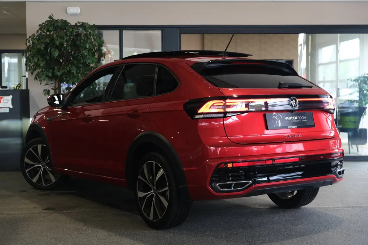 1.5 TSI 2x R-Line 150PK DSG Pano IQ Matrix Trekhaak Cam Kessy ACC Navi Virtual
