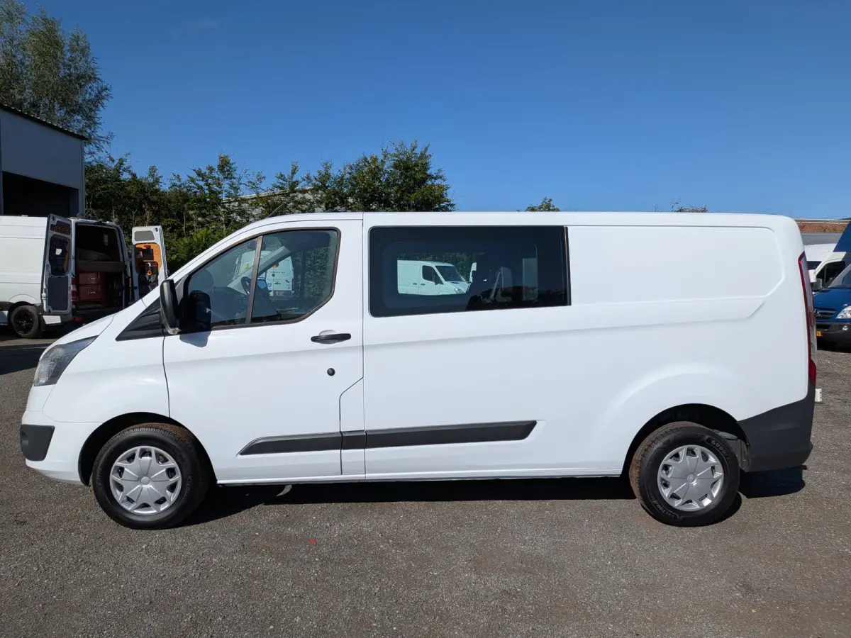 290 2.0 TDCI EURO 6 L2H1 Ambiente DC Airco / Cruise / Navi