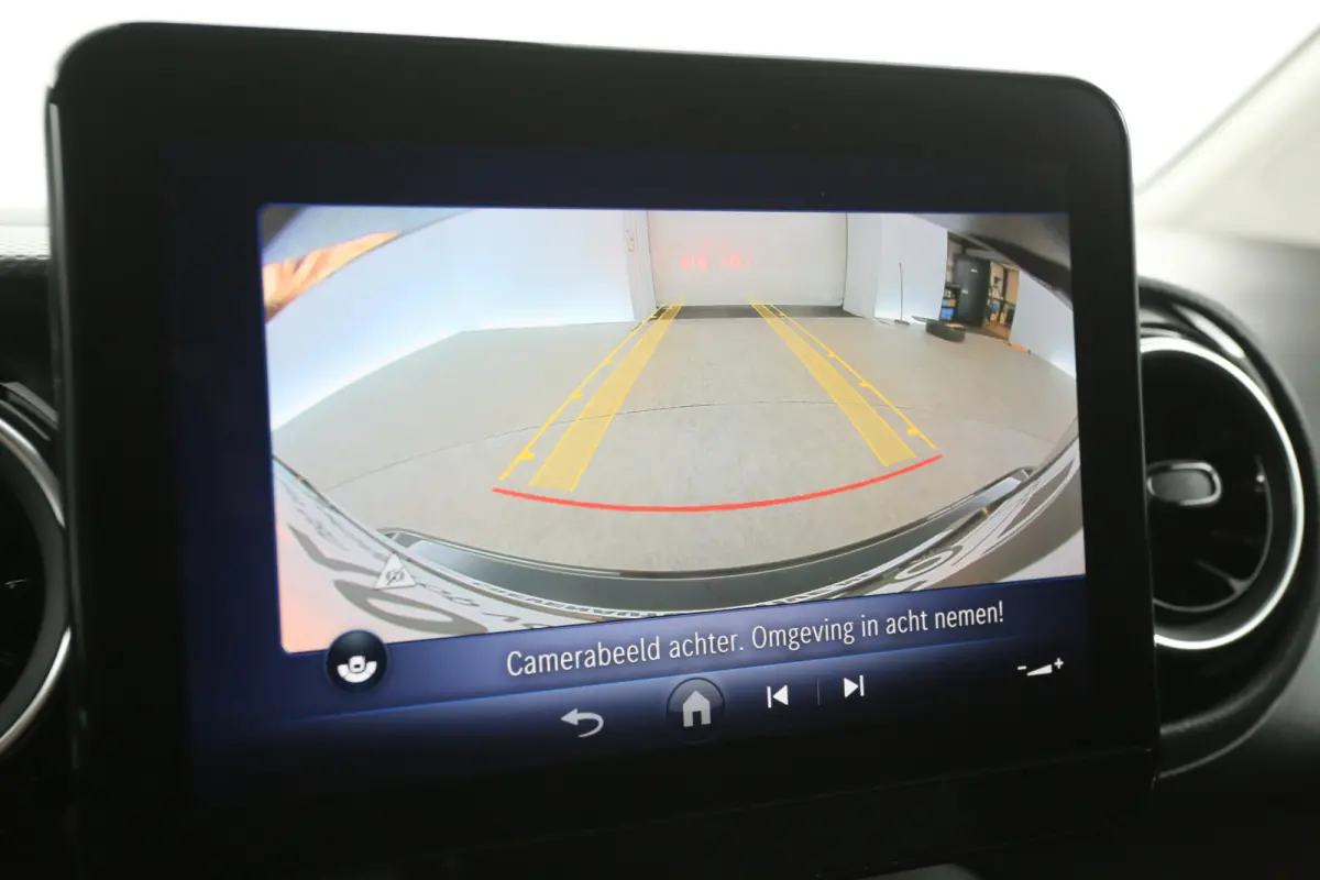 112 45 kWh | Snelladen | SOH 99% | 1400kg Trekgew. | Clima | Camera | Cruise | Carplay