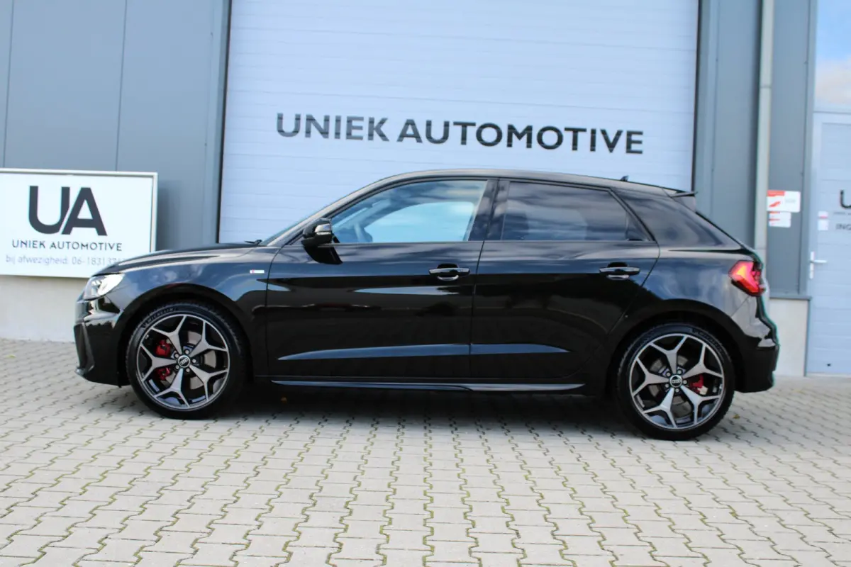 40 TFSI COMPETITION | S LINE | SONOS | CAMERA | BLACK OPTIK | CARPLAY | 18" | HALFLEDER | DODEHOEK | 5 JR GAR!