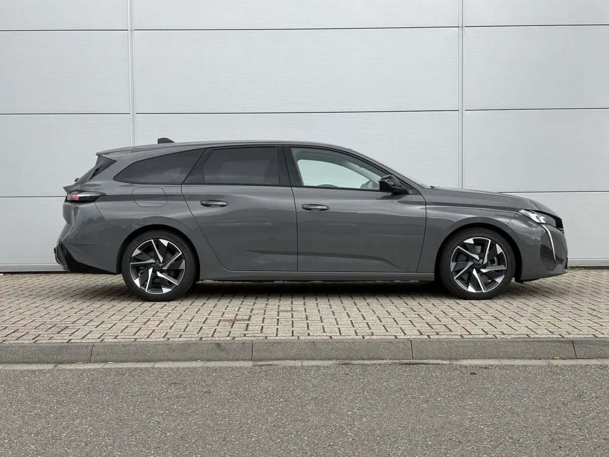 1.6 Plug-in Hybrid 180 Allure | Trekhaak | Parkeerhulp | Cruise Control | Apple Carplay/Android Auto