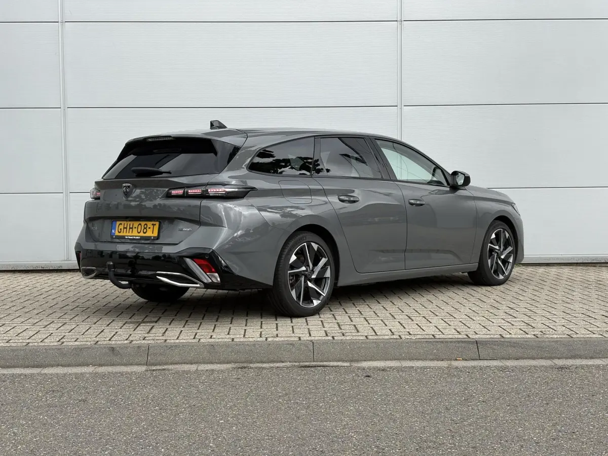 1.6 Plug-in Hybrid 180 Allure | Trekhaak | Parkeerhulp | Cruise Control | Apple Carplay/Android Auto