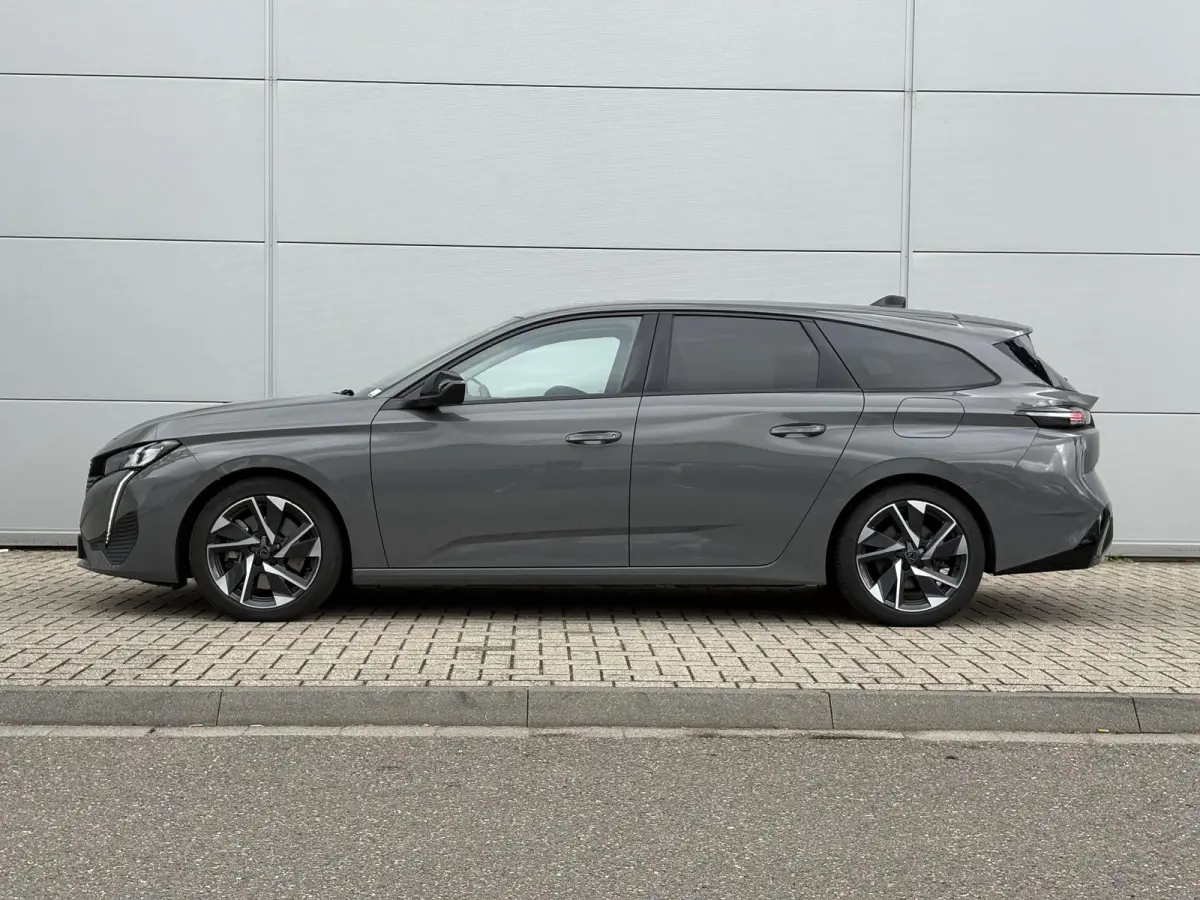 1.6 Plug-in Hybrid 180 Allure | Trekhaak | Parkeerhulp | Cruise Control | Apple Carplay/Android Auto