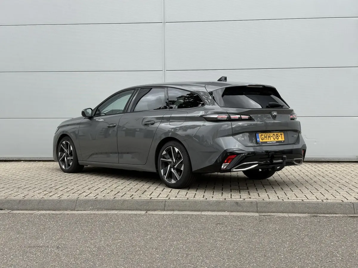 1.6 Plug-in Hybrid 180 Allure | Trekhaak | Parkeerhulp | Cruise Control | Apple Carplay/Android Auto